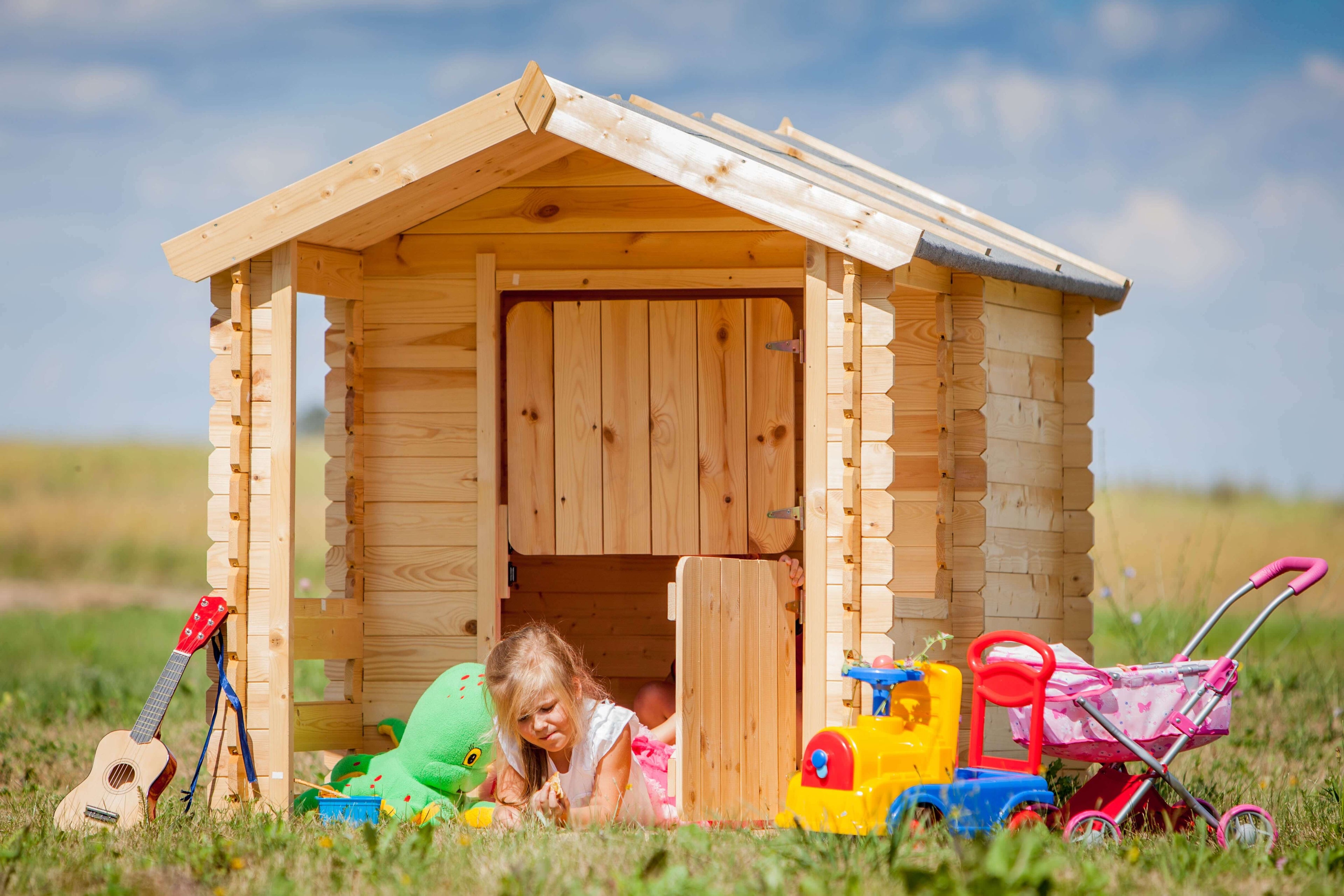 Wooden Playhouse for Kids M501 - 130 x 164 cm